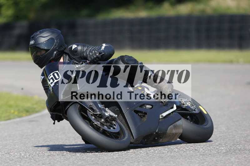 /44 09.08.2025 Plüss Moto Sport ADR/Freies Fahren/550